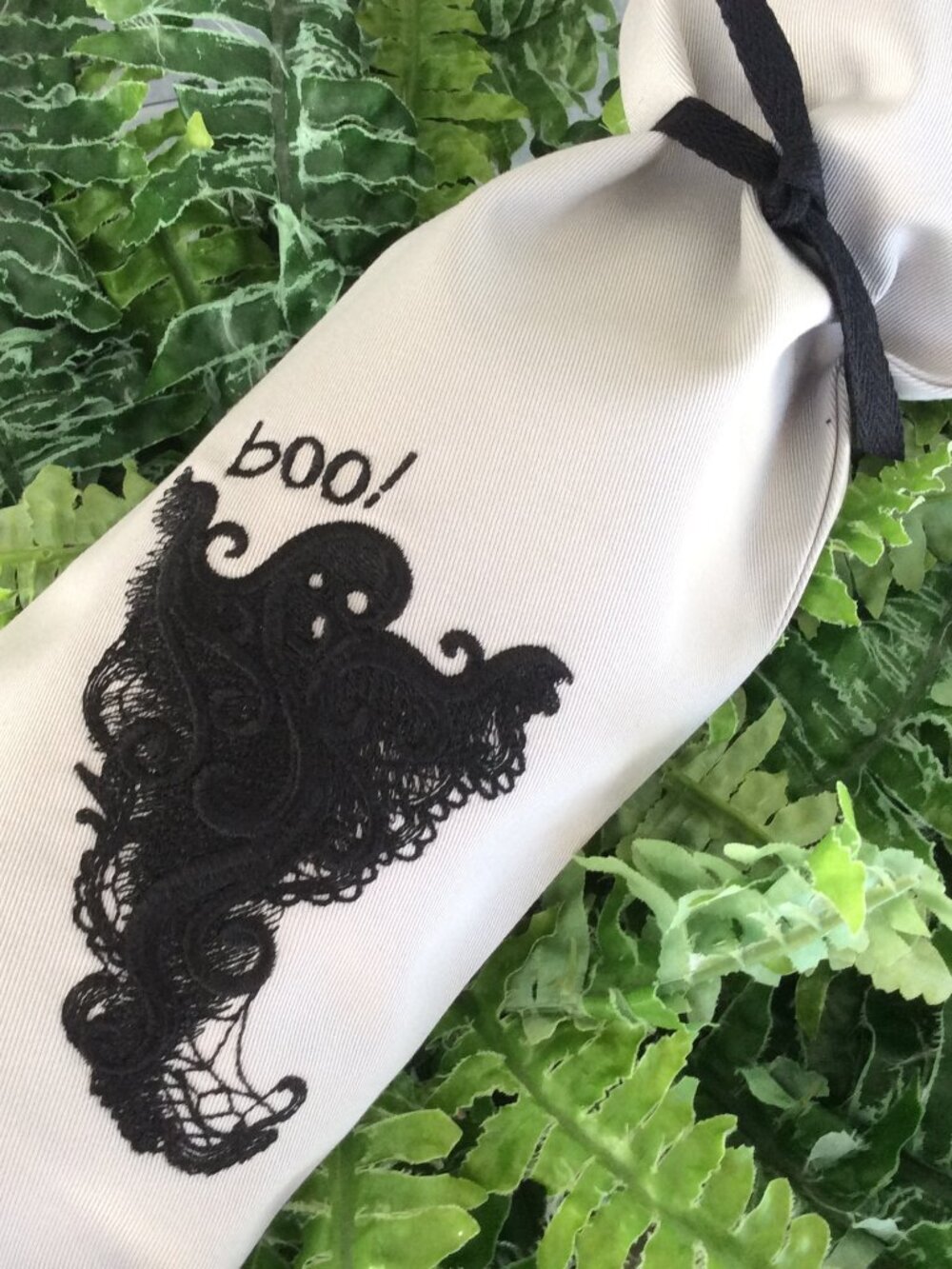 Halloween Bags, 9 Wine Bags. Gift Party Bags. Costume Party Prizes. Clearance